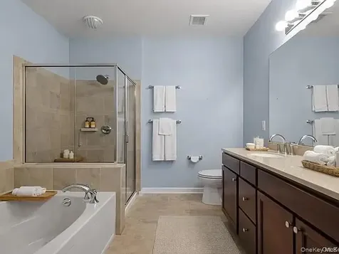 612 Saratoga Lane Fishkill NY 12524
