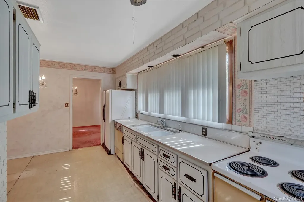 825 Bellmore Road North Bellmore NY 11710