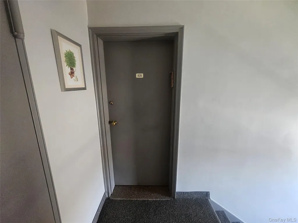 1325 Broadway Hewlett NY 11557