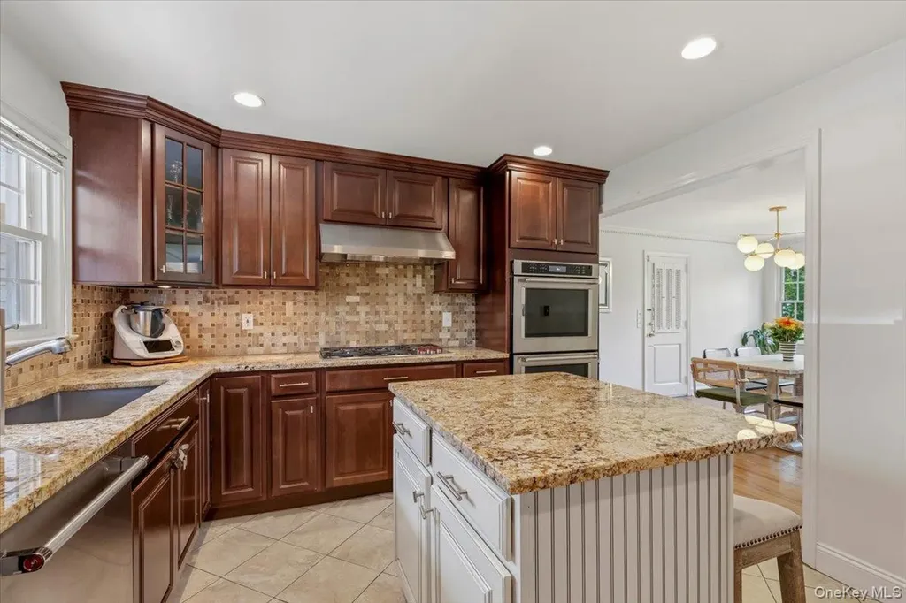 17 Rock Ridge Drive Rye Brook NY 10573