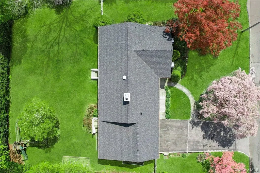 17 Rock Ridge Drive Rye Brook NY 10573