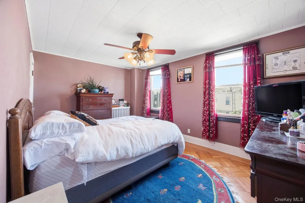7824 86th Street Glendale NY 11385