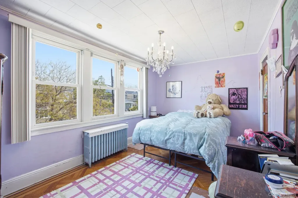 7824 86th Street Glendale NY 11385