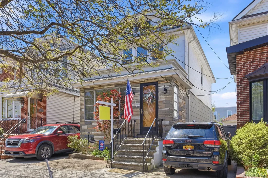 7824 86th Street Glendale NY 11385