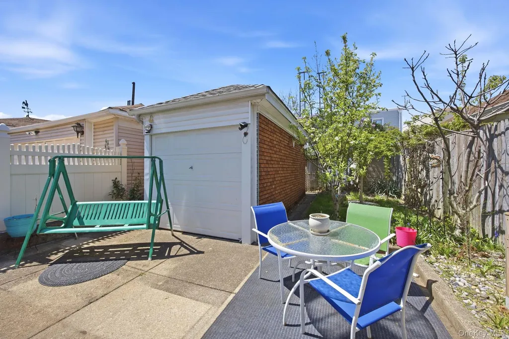 7824 86th Street Glendale NY 11385