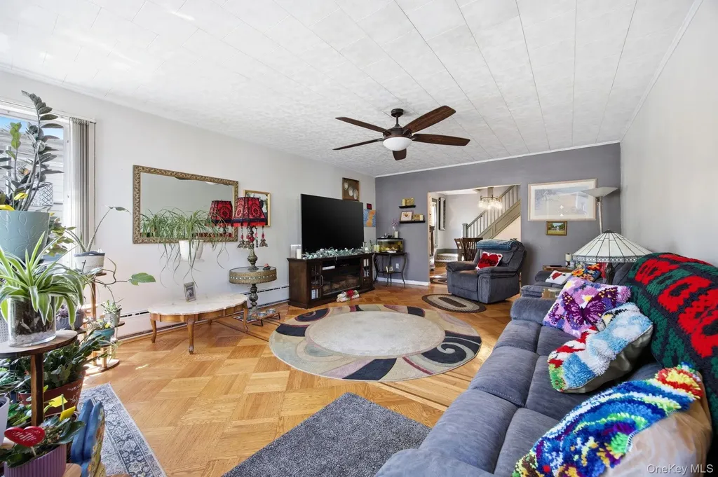 7824 86th Street Glendale NY 11385