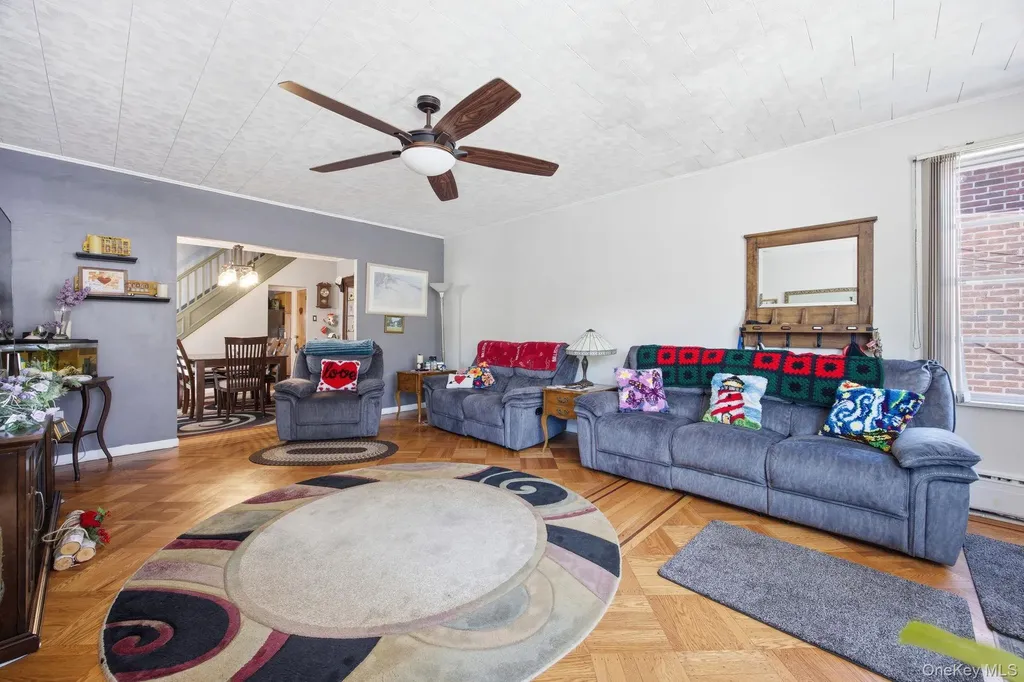 7824 86th Street Glendale NY 11385