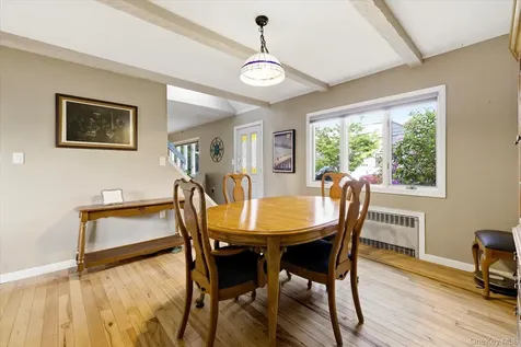 34 Seabreeze Road Massapequa NY 11758