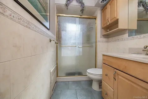 34 Seabreeze Road Massapequa NY 11758