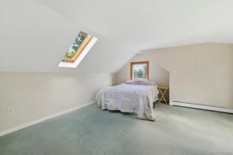 34 Seabreeze Road Massapequa NY 11758