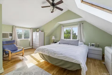 34 Seabreeze Road Massapequa NY 11758