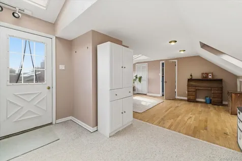 34 Seabreeze Road Massapequa NY 11758