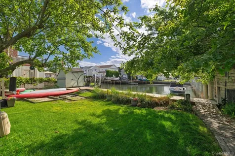 34 Seabreeze Road Massapequa NY 11758