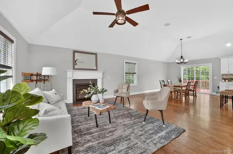 872 Taconic Woods Road Yorktown Heights NY 10598