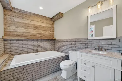 872 Taconic Woods Road Yorktown Heights NY 10598