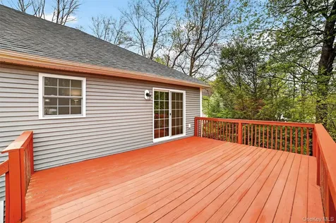 872 Taconic Woods Road Yorktown Heights NY 10598