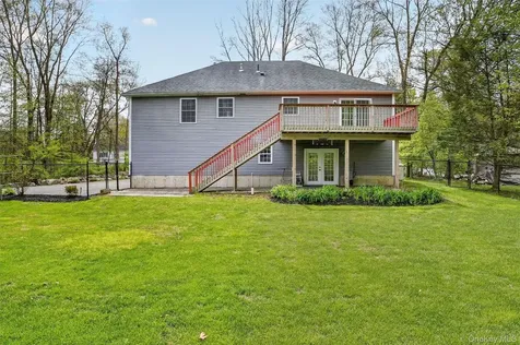 872 Taconic Woods Road Yorktown Heights NY 10598