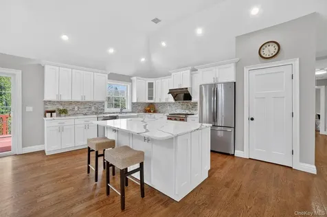 872 Taconic Woods Road Yorktown Heights NY 10598