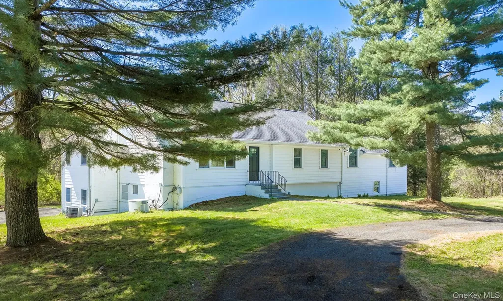 103 S Harmony Hill Road Pawling NY 12564