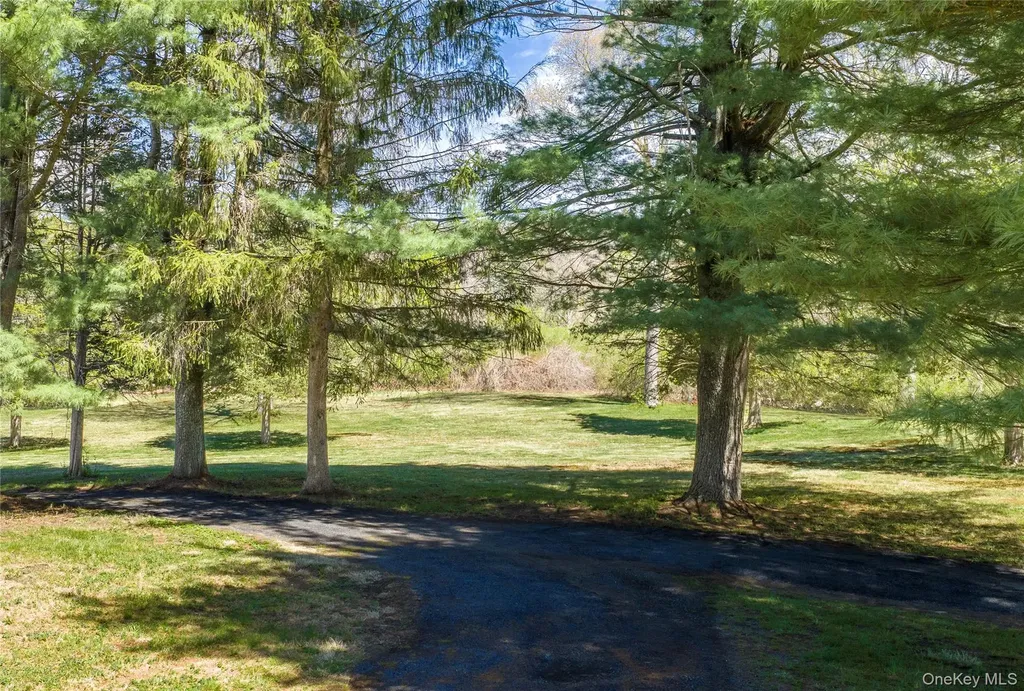 103 S Harmony Hill Road Pawling NY 12564