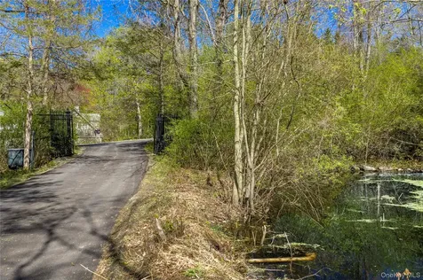 103 S Harmony Hill Road Pawling NY 12564