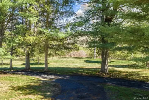 103 S Harmony Hill Road Pawling NY 12564