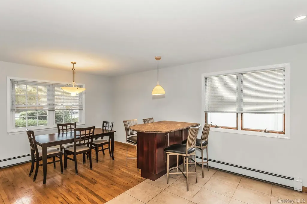 33 Primrose Lane Kings Park NY 11754