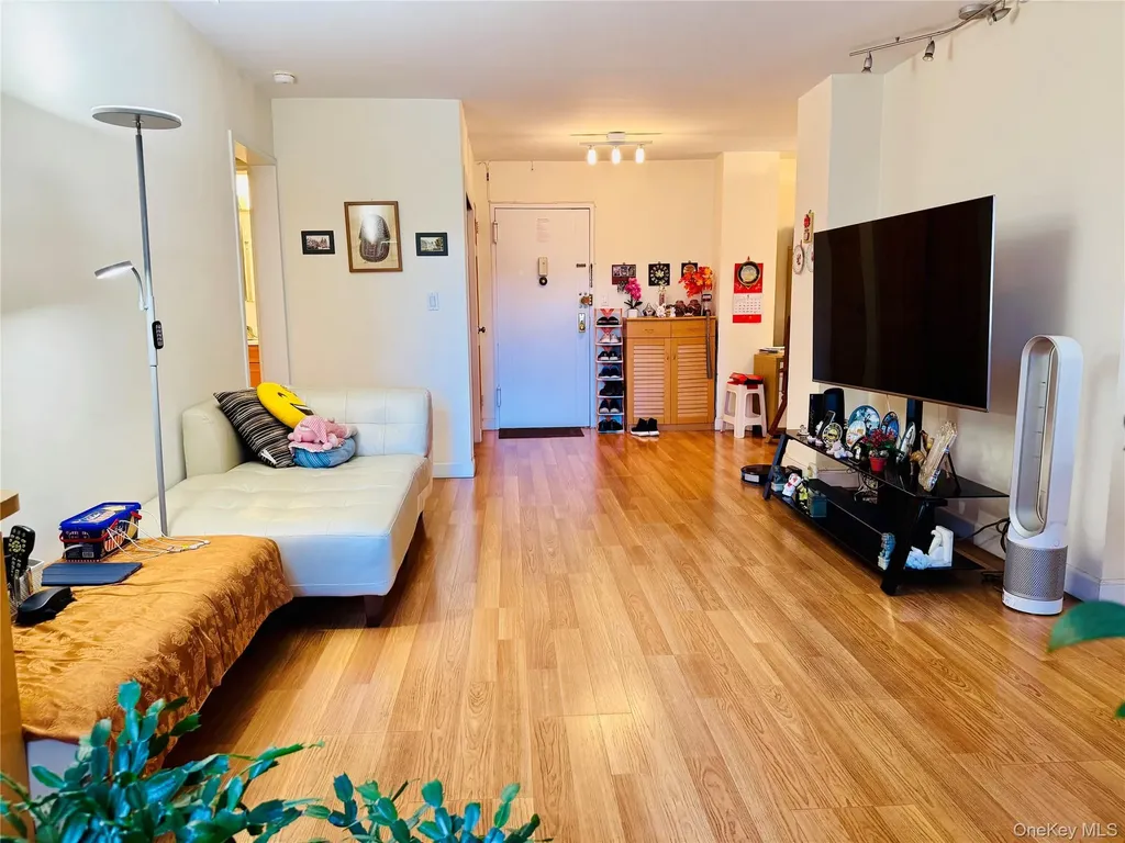 138-10 Franklin Avenue Flushing NY 11355