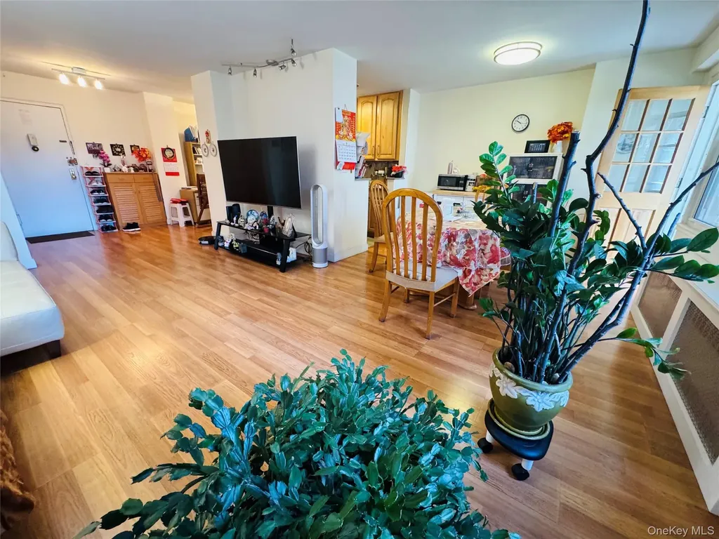 138-10 Franklin Avenue Flushing NY 11355