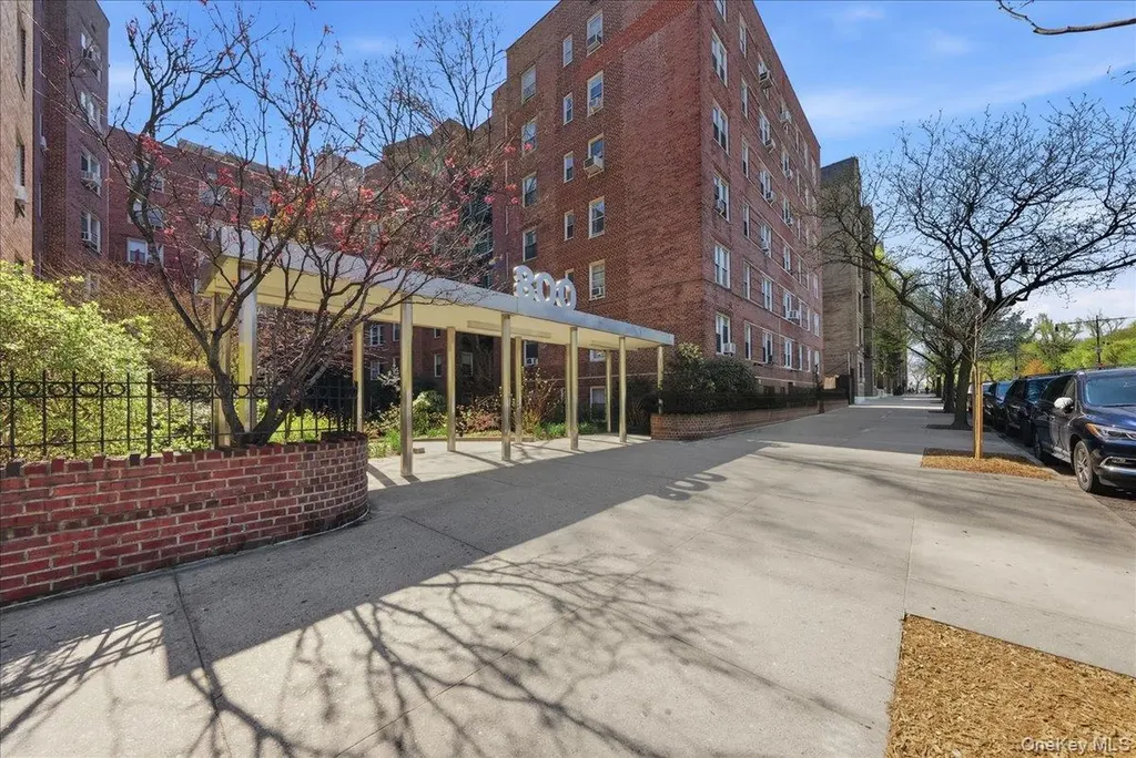 800 Grand Concourse Bronx NY 10451