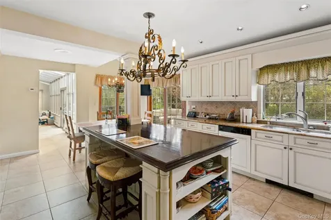1360 Boxwood Drive W Hewlett Harbor NY 11557