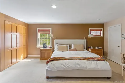1360 Boxwood Drive W Hewlett Harbor NY 11557