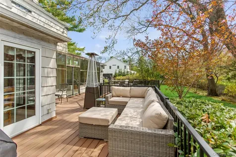 1360 Boxwood Drive W Hewlett Harbor NY 11557