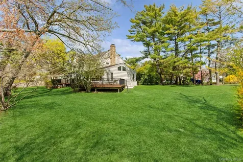 1360 Boxwood Drive W Hewlett Harbor NY 11557