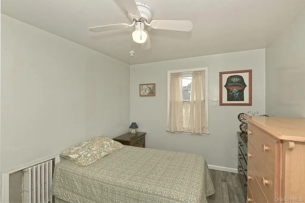 3076 Roxbury Road Oceanside NY 11572