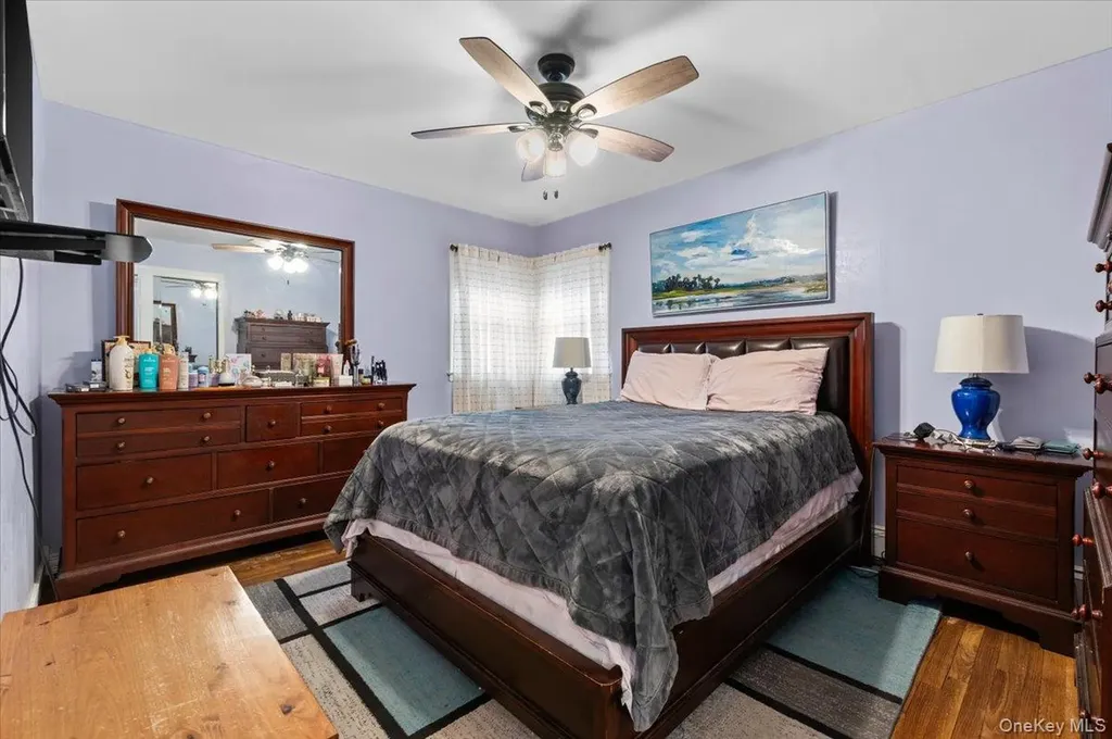 351 Maple Avenue Uniondale NY 11553
