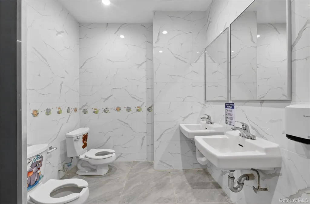 142-18 32 Avenue Flushing NY 11354