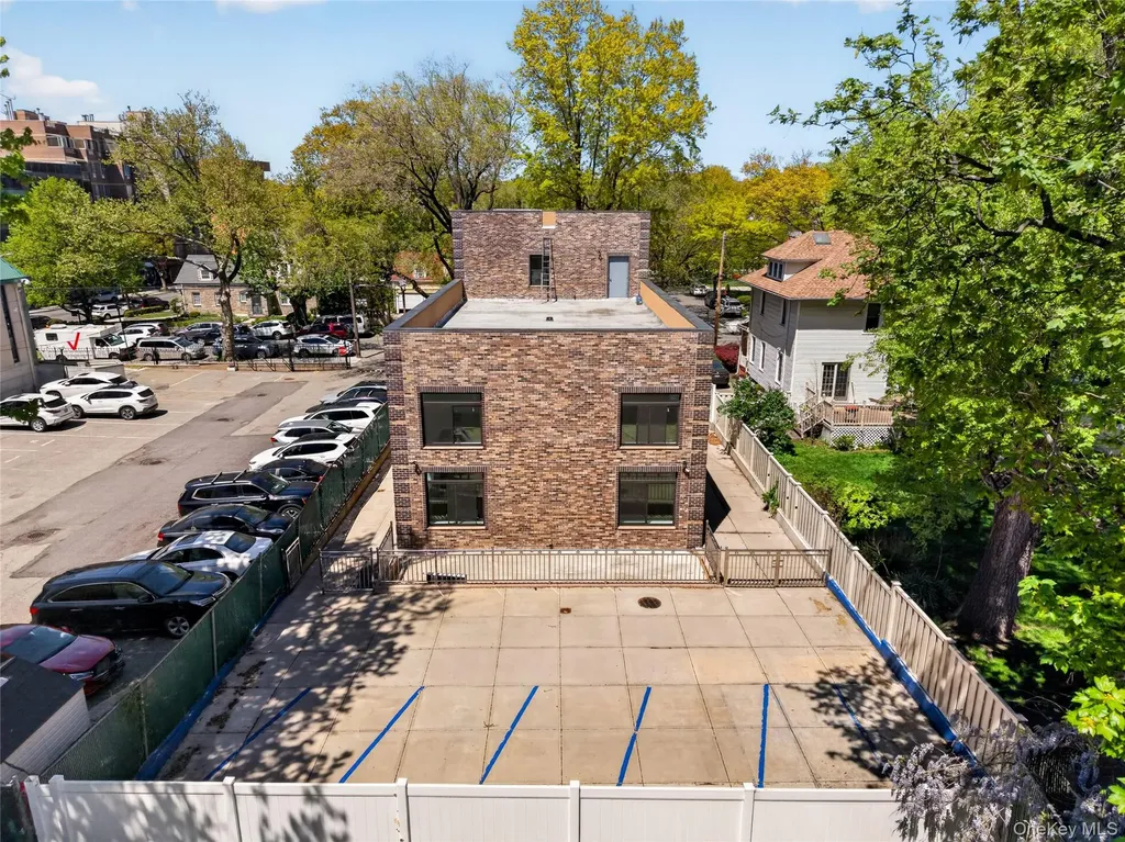 142-18 32 Avenue Flushing NY 11354