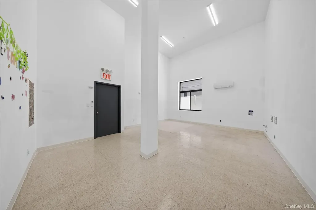 142-18 32 Avenue Flushing NY 11354