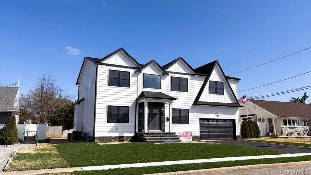 3421 Hawthorne Drive N Wantagh NY 11793