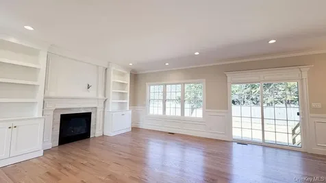 3421 Hawthorne Drive N Wantagh NY 11793