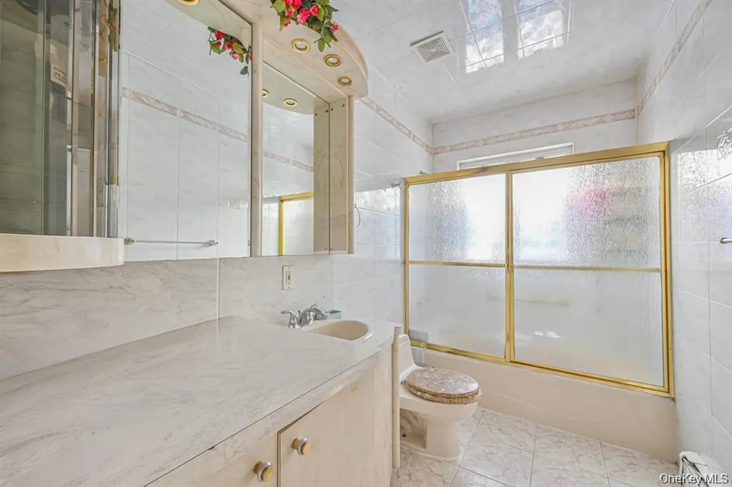 10201 62nd Road Forest Hills NY 11375