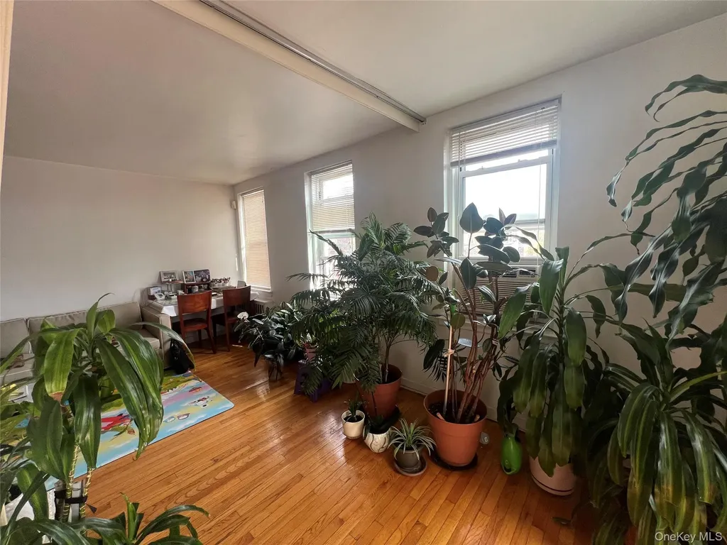 3011 Parsons Boulevard Flushing NY 11354