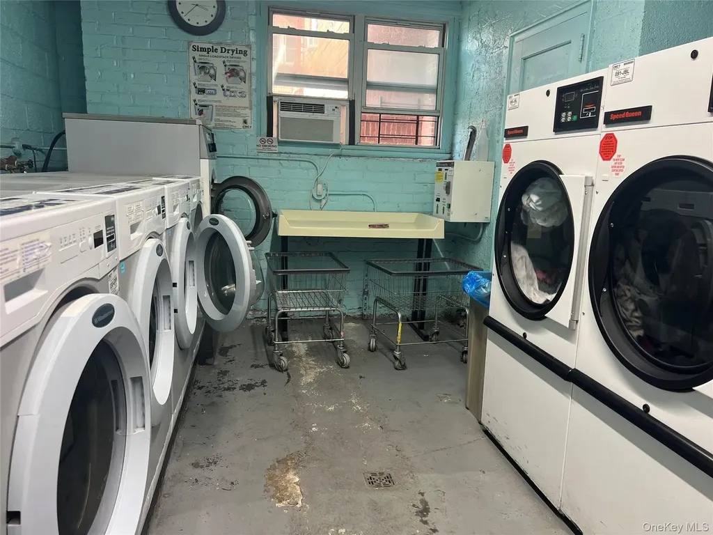3011 Parsons Boulevard Flushing NY 11354