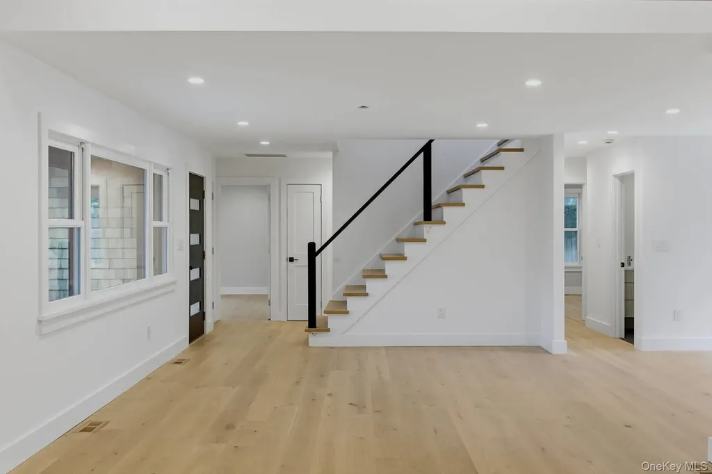7 Mortimer Street Westhampton Beach NY 11978