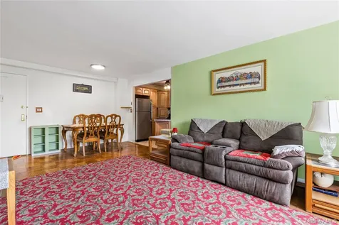 25 Lake Street White Plains NY 10604