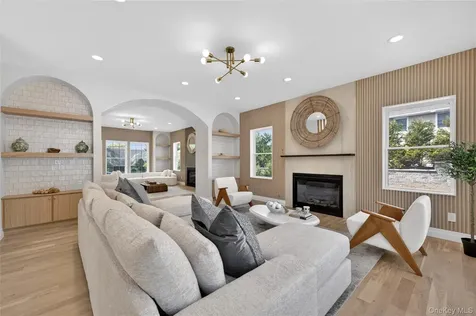 15 Ridge Drive Port Washington NY 11050
