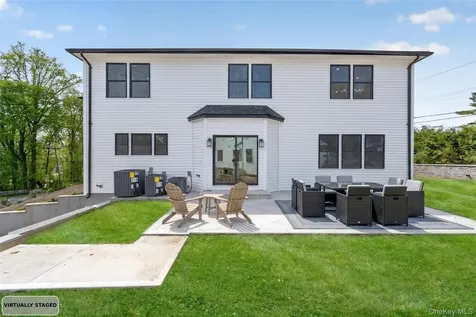 15 Ridge Drive Port Washington NY 11050