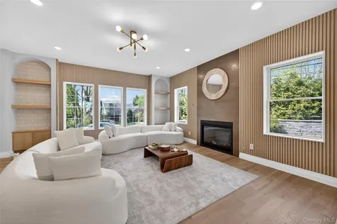 15 Ridge Drive Port Washington NY 11050