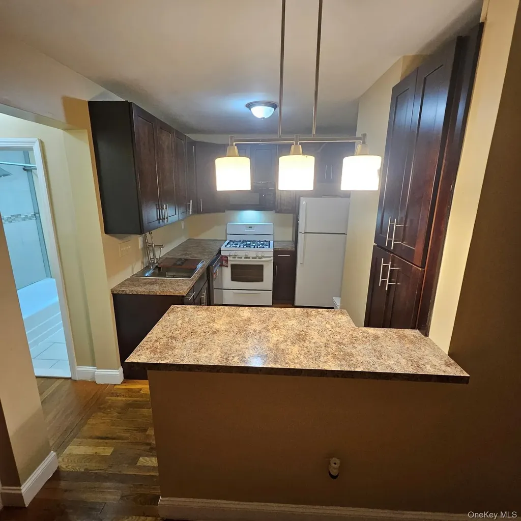 607 S 5th Avenue Mount Vernon NY 10550